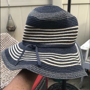 Hawkins Collection Ladies Sun Floppy Bucket Hat